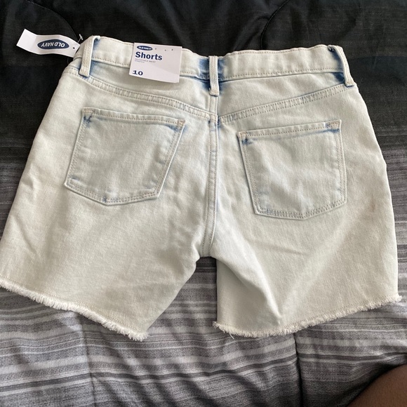 Old Navy Girls Adjustable waist stretch shorts - Picture 2 of 3